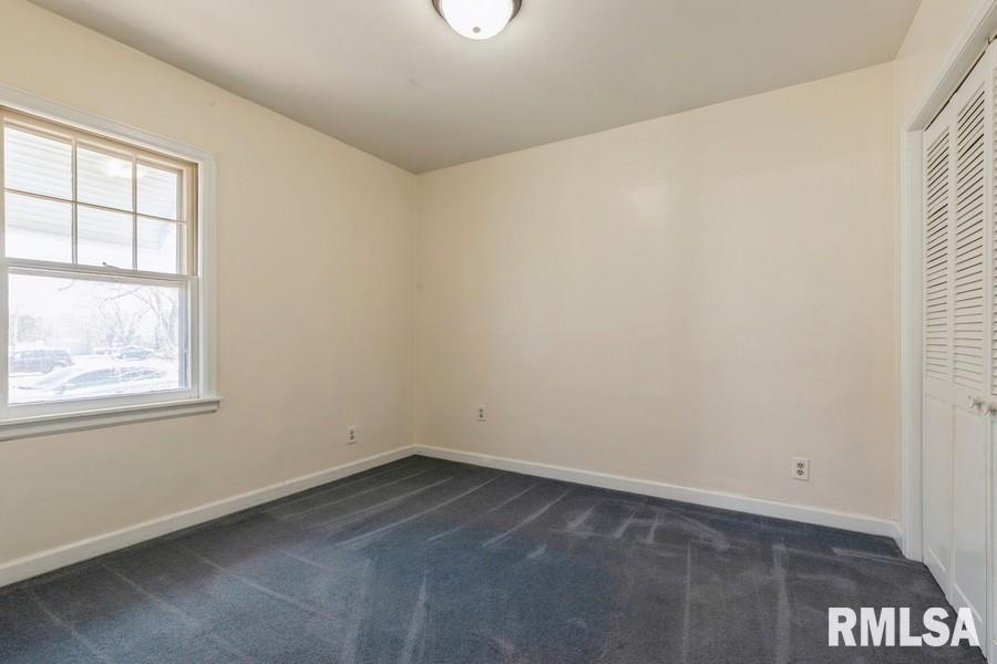 409 12th Avenue Silvis, IL 61282 - Photo 10 of 15