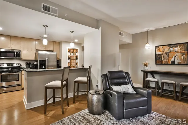 $157,900 | 314 North Broadway, Unit 905, St. Louis, MO 63102