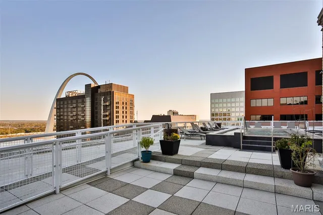 $157,900 | 314 North Broadway, Unit 905, St. Louis, MO 63102