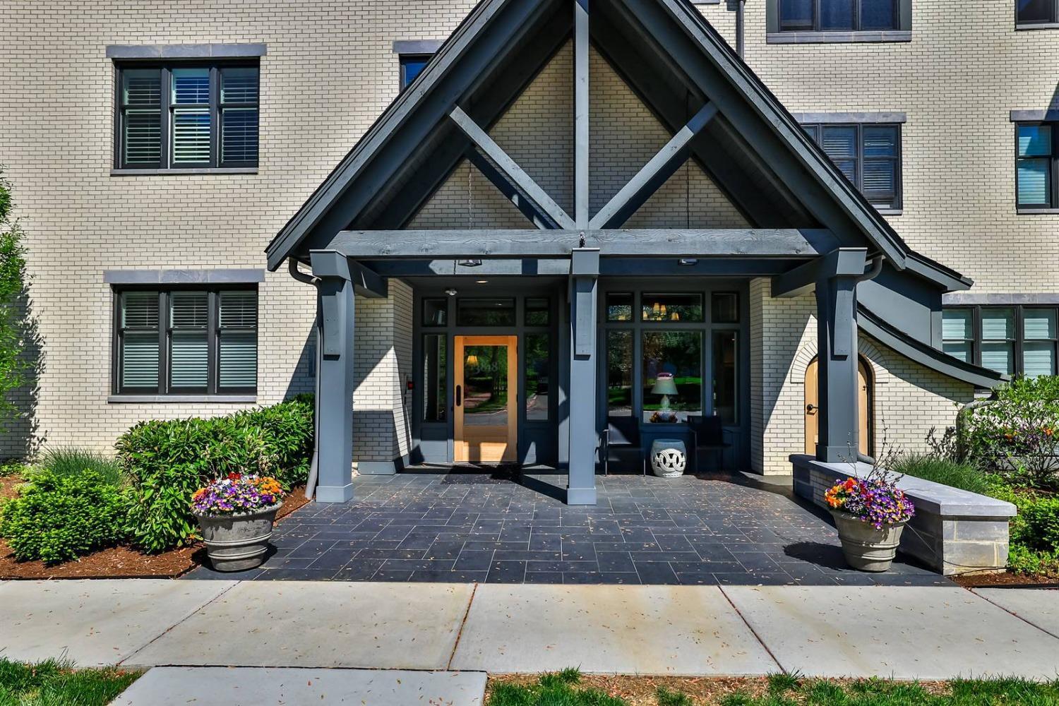 3818 Miami Road, Unit 106 Mariemont, OH 45227 - Photo 3 of 31