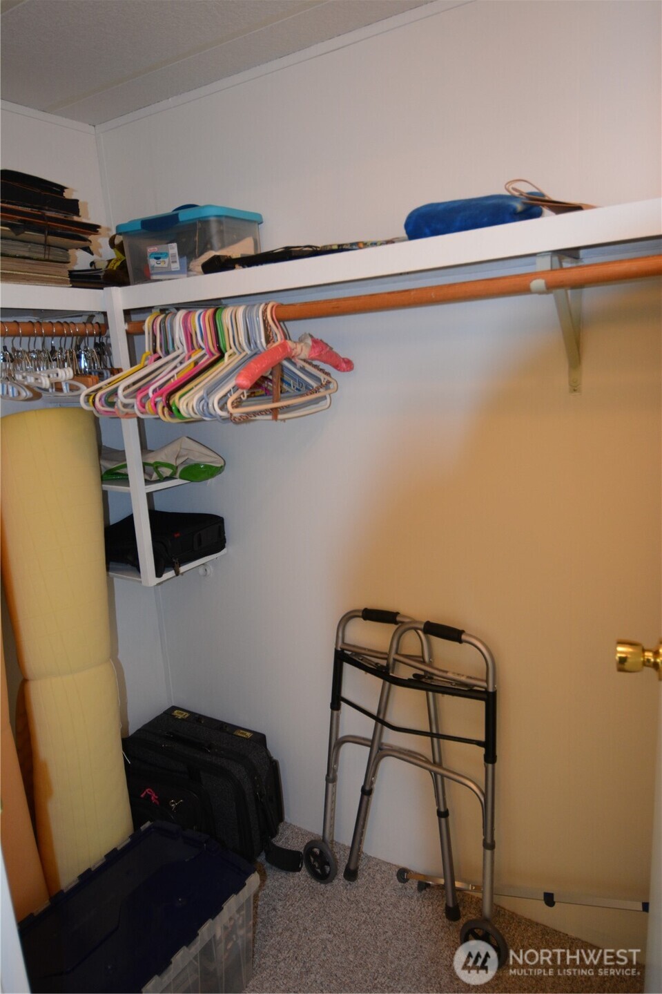 20 Brett Circle Sequim, WA 98382 - Photo 11 of 36 a utility room with dryer and washer