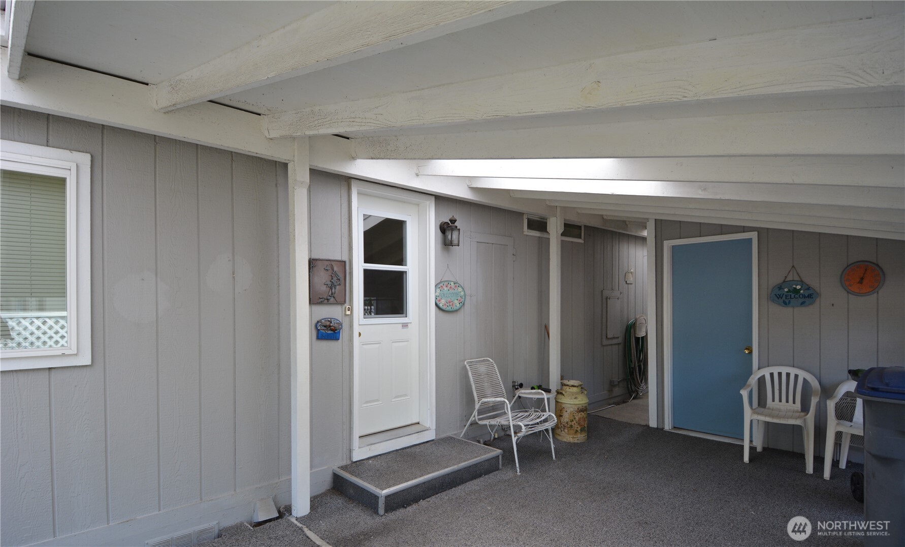 20 Brett Circle Sequim, WA 98382 - Photo 20 of 36 a living room with furniture