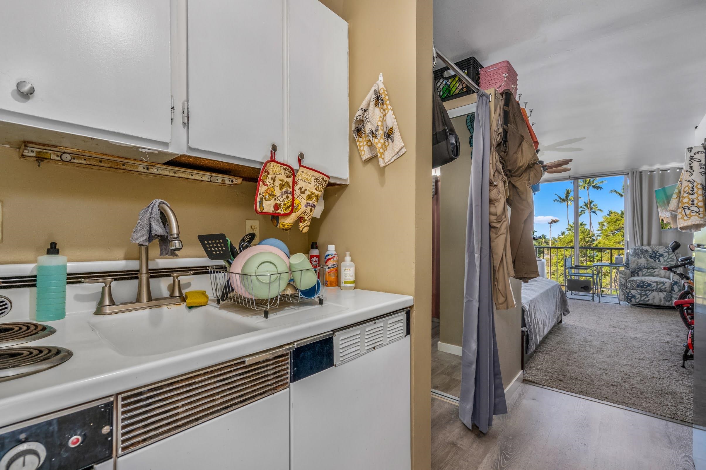 3660 Lower Honoapiilani Road, Unit 408 Lahaina, HI 96761 - Photo 8 of 30 Gallery Image 8