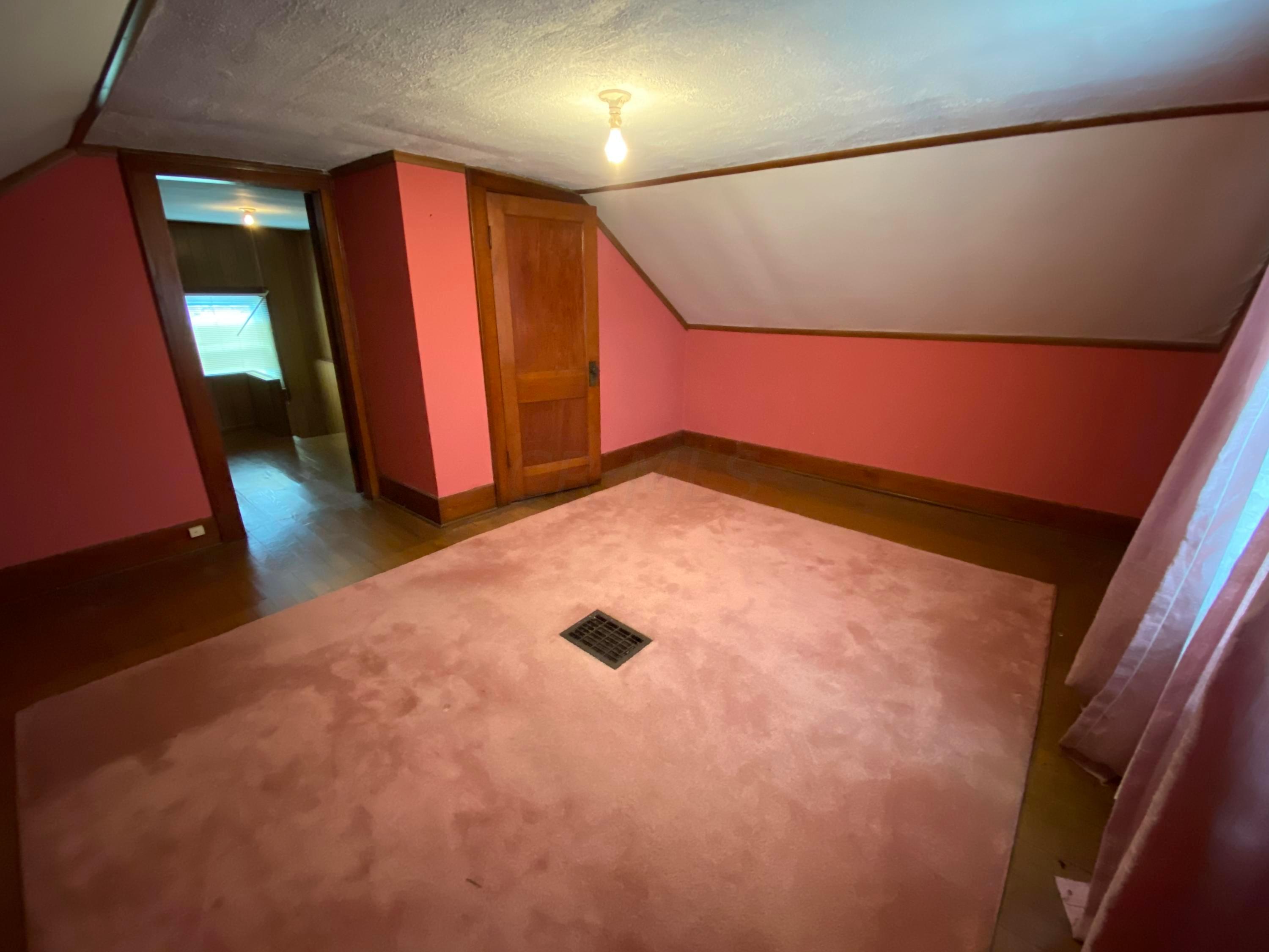 4813 Grebus Road Columbus, OH 43207 - Photo 13 of 27 Gallery Image 13