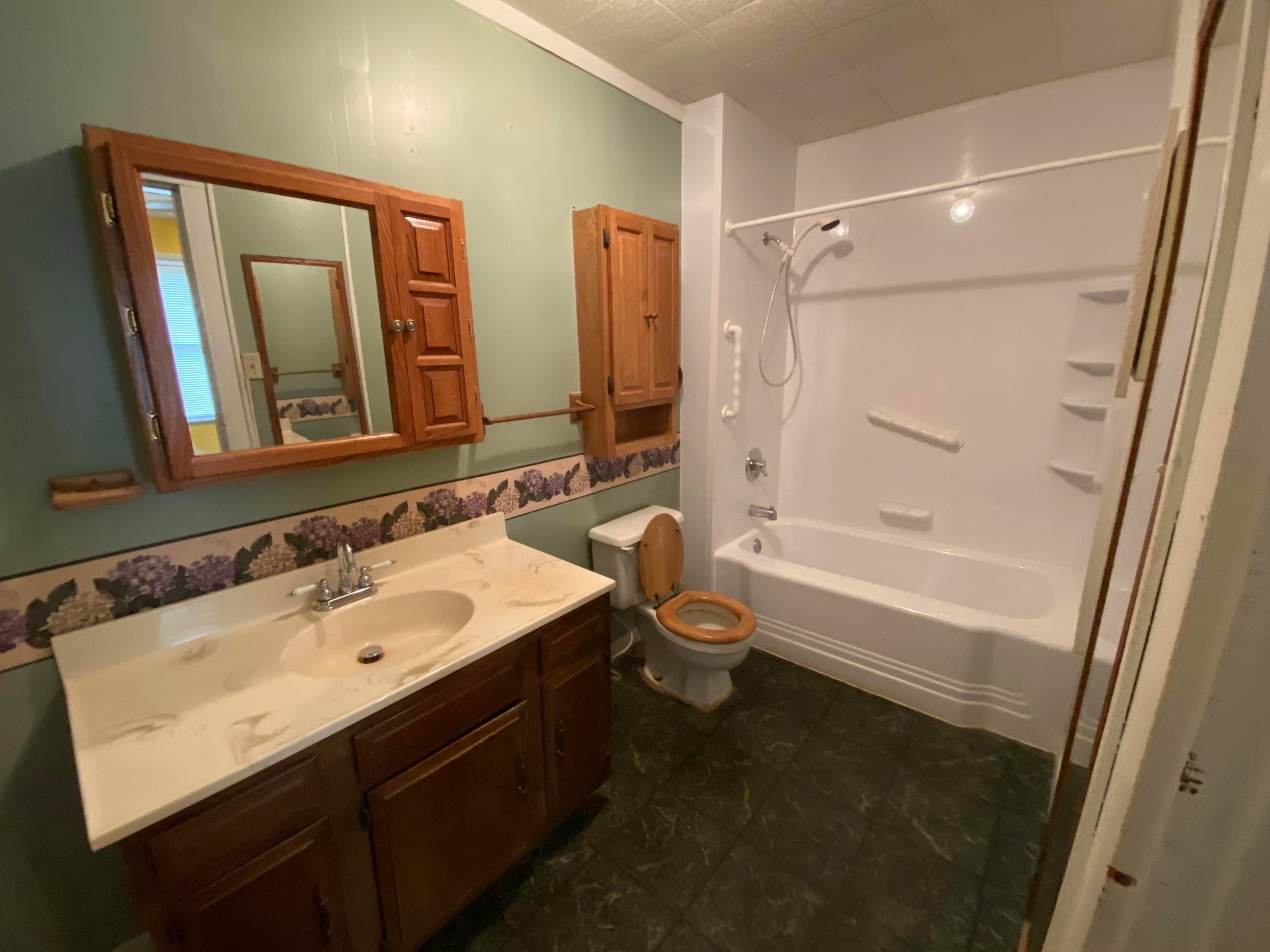 4813 Grebus Road Columbus, OH 43207 - Photo 10 of 27 Gallery Image 10