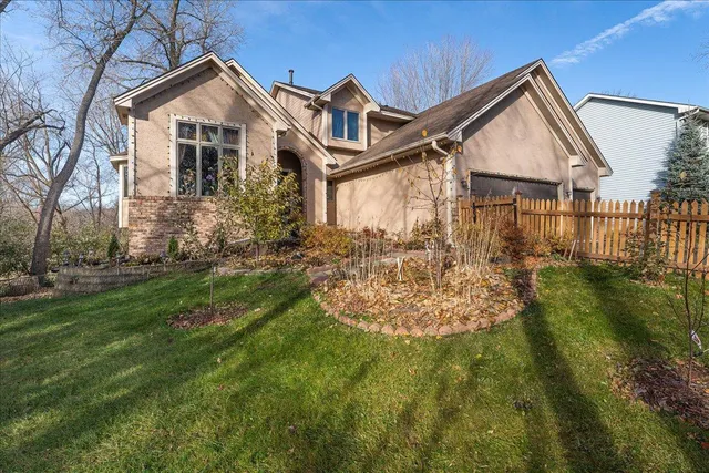$675,000 | 7087 Wellington Lane North, Maple Grove, MN 55369