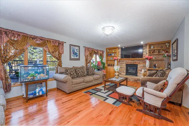 $675,000 | 7087 Wellington Lane North, Maple Grove, MN 55369