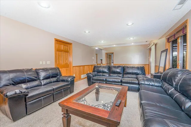 $675,000 | 7087 Wellington Lane North, Maple Grove, MN 55369