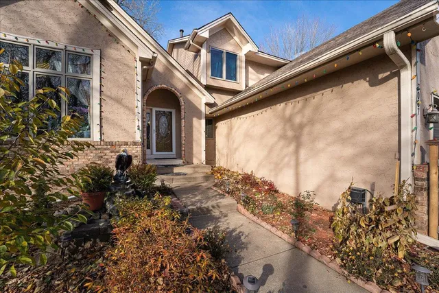 $675,000 | 7087 Wellington Lane North, Maple Grove, MN 55369