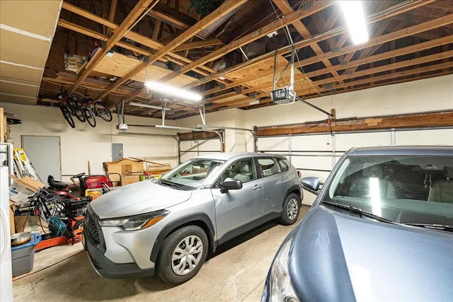 $675,000 | 7087 Wellington Lane North, Maple Grove, MN 55369