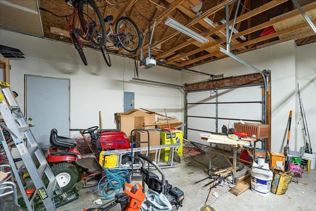 $675,000 | 7087 Wellington Lane North, Maple Grove, MN 55369