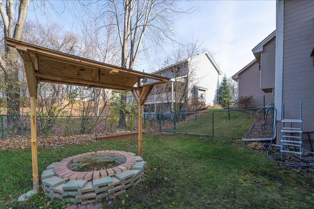 $675,000 | 7087 Wellington Lane North, Maple Grove, MN 55369