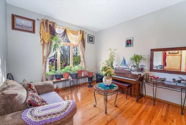 $675,000 | 7087 Wellington Lane North, Maple Grove, MN 55369