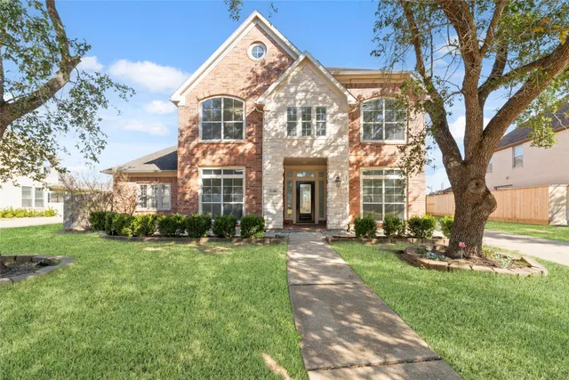$589,000 | 15106 Oldtown Bridge Court, Sugar Land, TX 77498