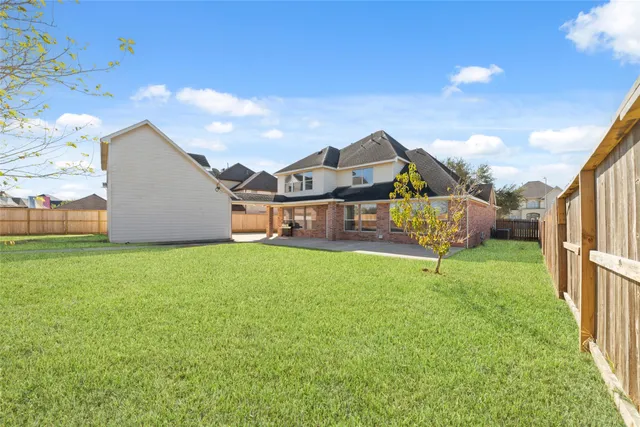 $589,000 | 15106 Oldtown Bridge Court, Sugar Land, TX 77498