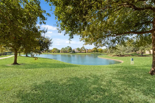 $589,000 | 15106 Oldtown Bridge Court, Sugar Land, TX 77498