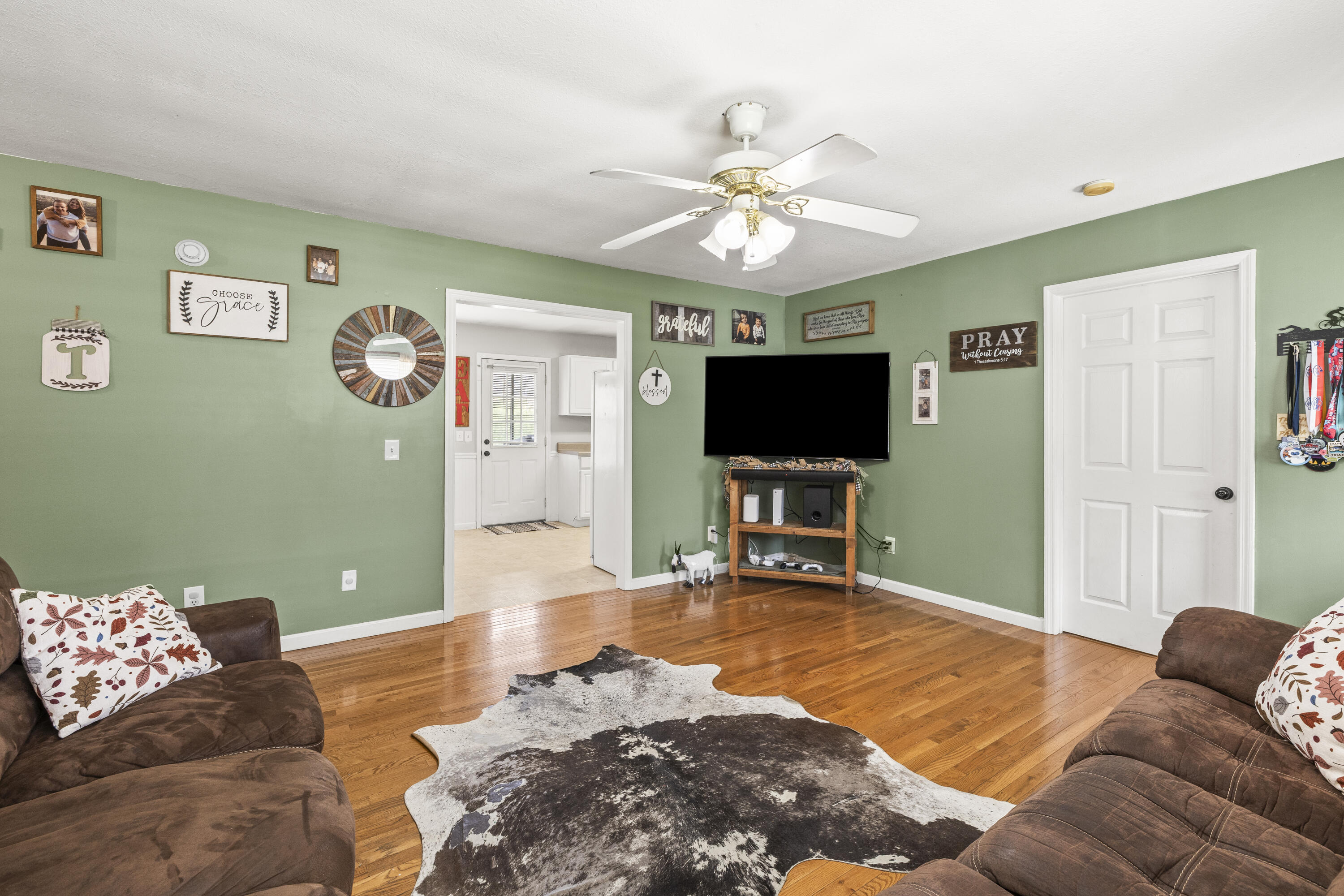 263 Childress Hollow Road Chickamauga, GA 30707 - Photo 5 of 23 IMG_0312