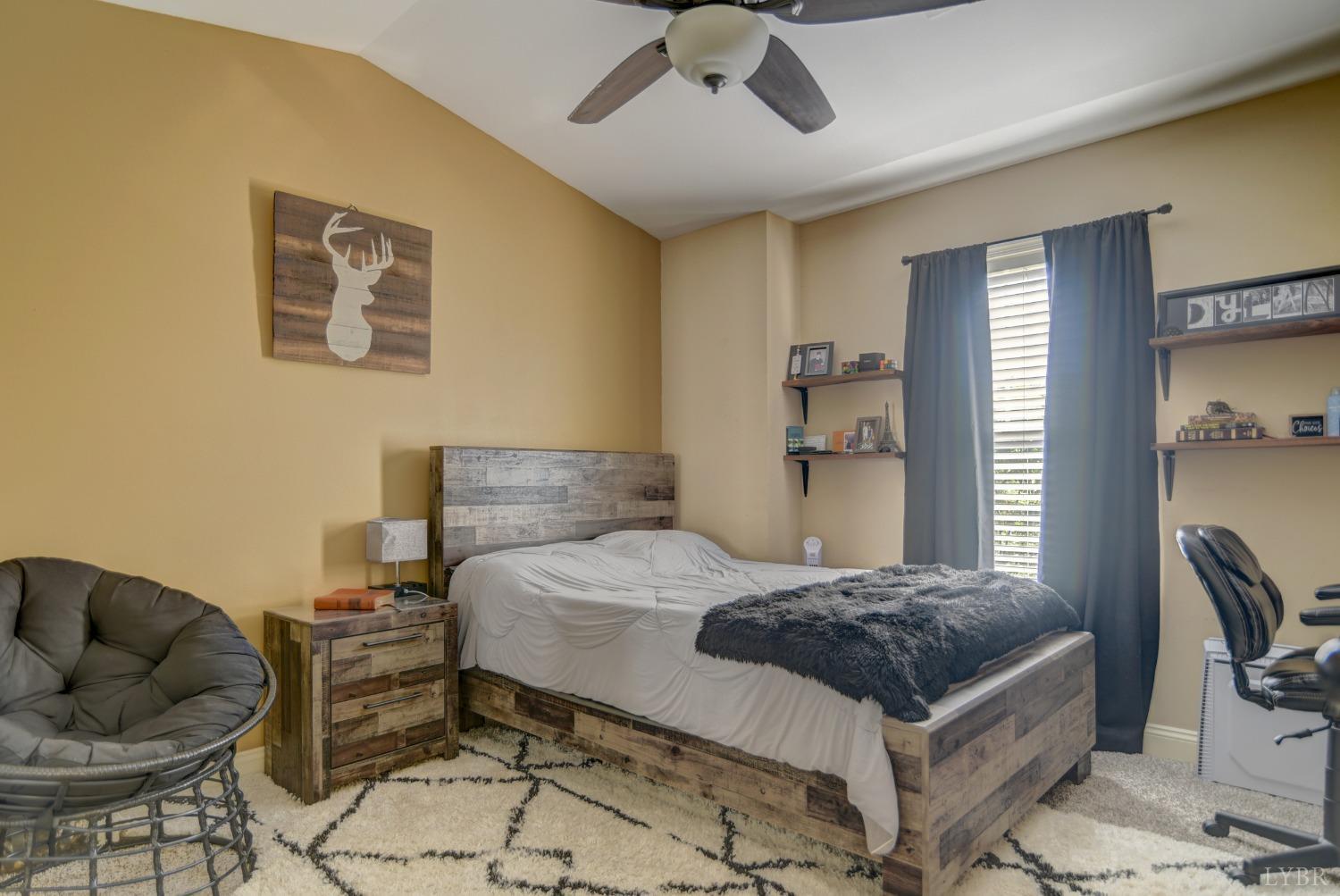 1040 Commonwealth Circle Forest, VA 24551 - Photo 28 of 35