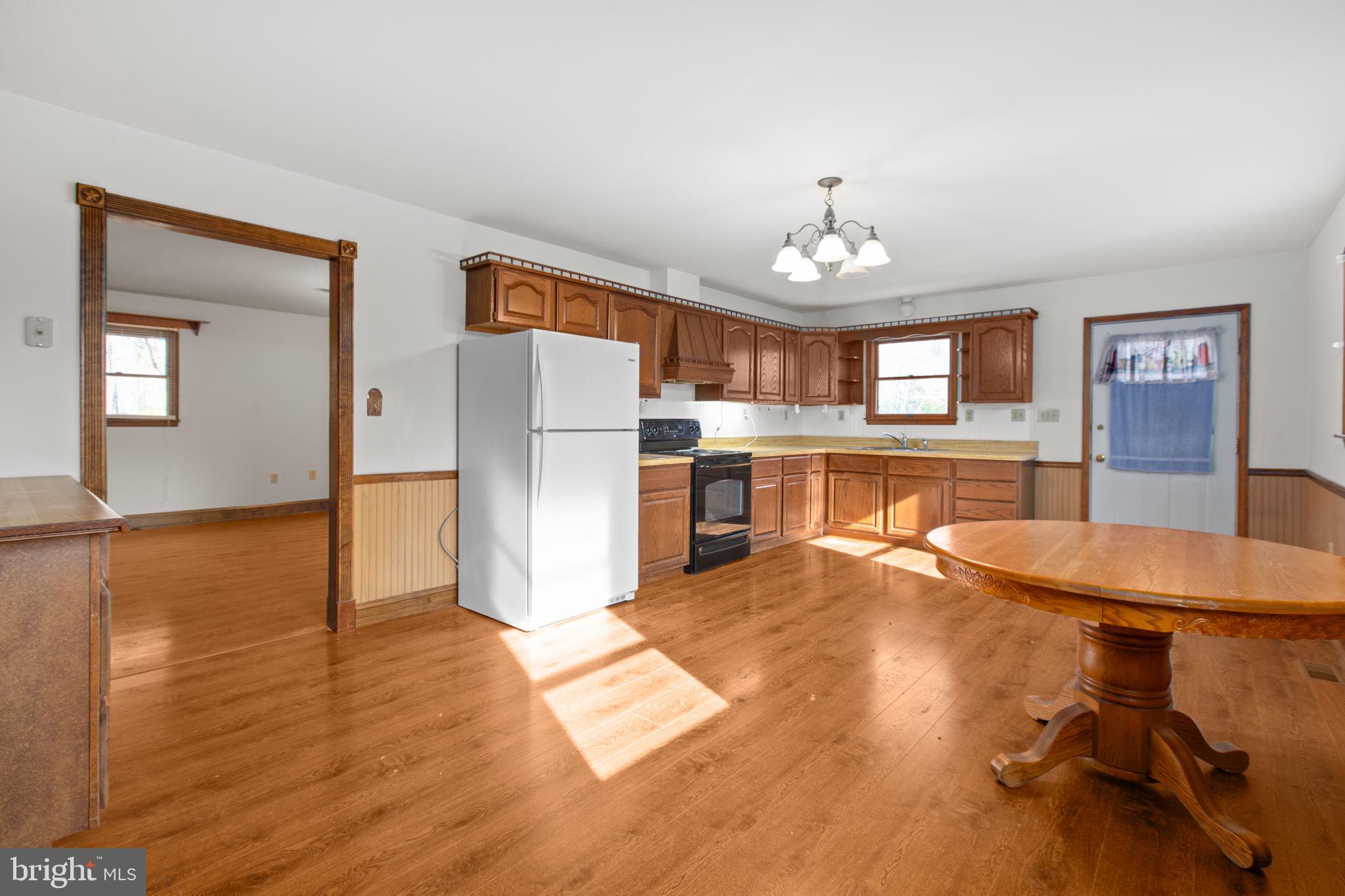 20537 Fields Mill Road Richardsville, VA 22736 - Photo 14 of 72 Gleaming floors throughout main level