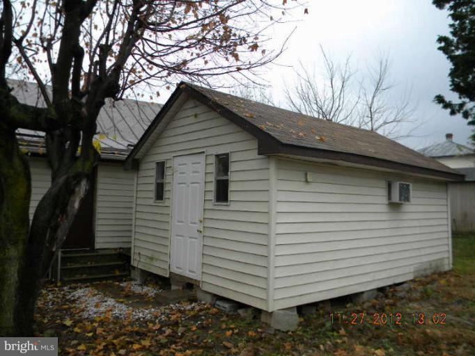 321 Ritenour Street Front Royal, VA 22630 - Photo 5 of 21 Exterior (Rear)