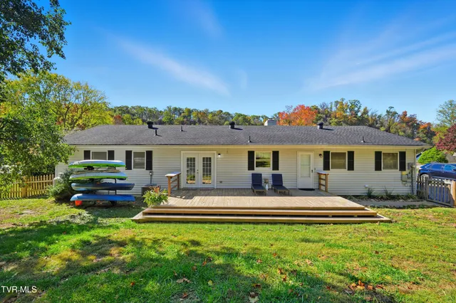 $429,900 | 333 Boone Lake Circle, Bluff City, TN 37618