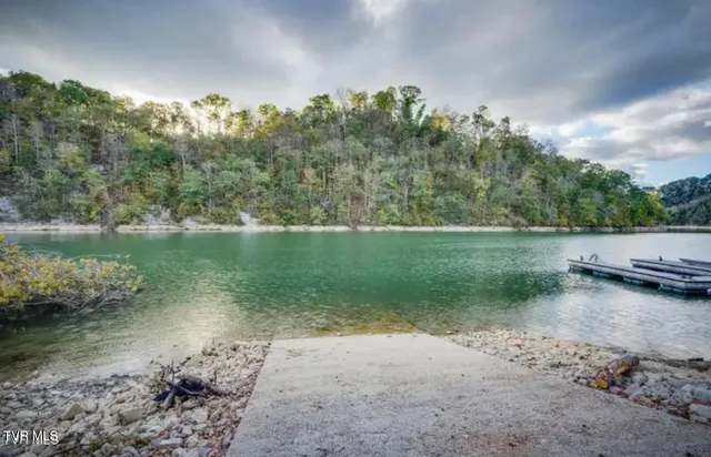 $429,900 | 333 Boone Lake Circle, Bluff City, TN 37618