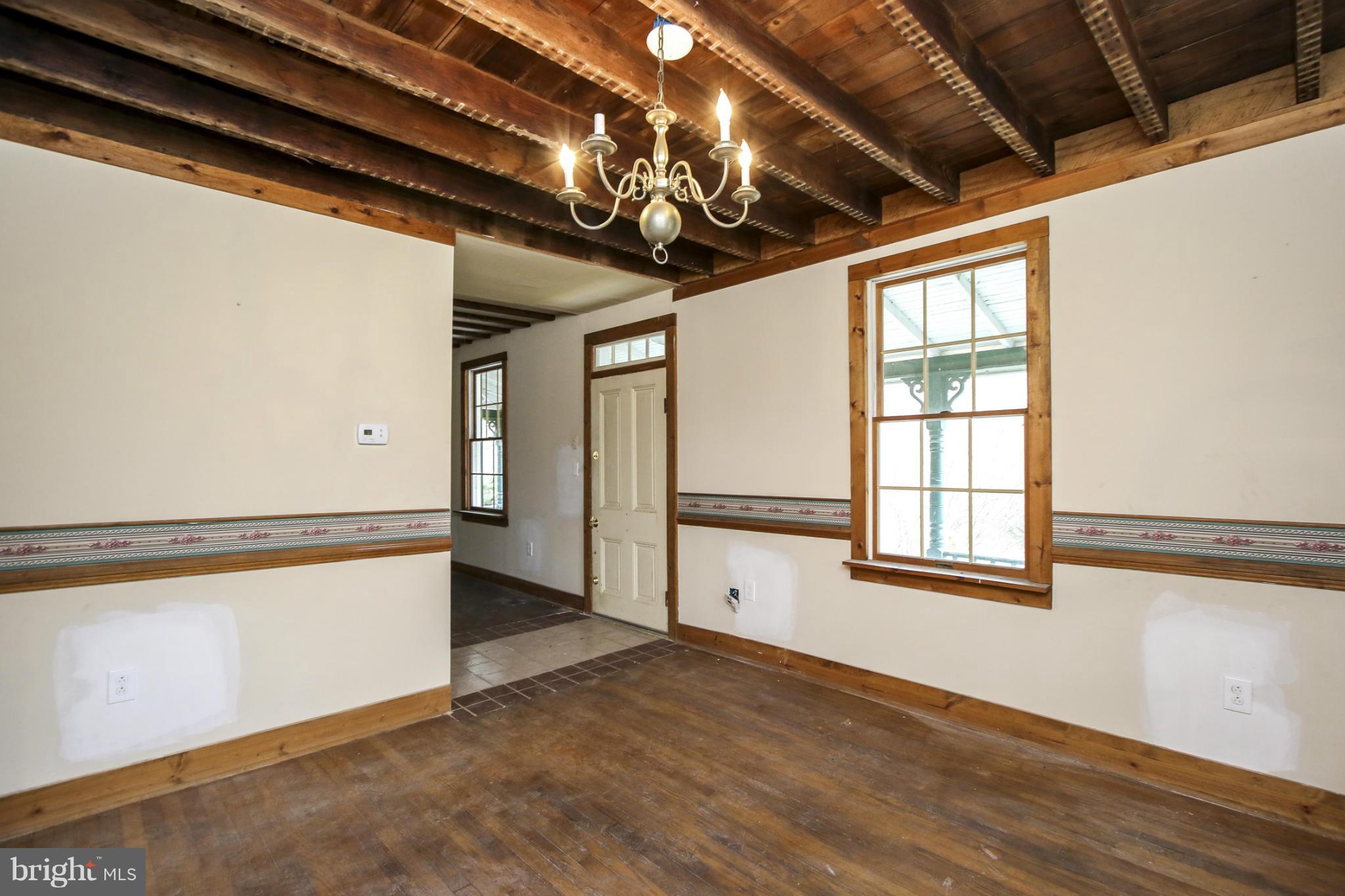 401 Slicers Mill Road Rising Sun, MD 21911 - Photo 7 of 29 Living Room