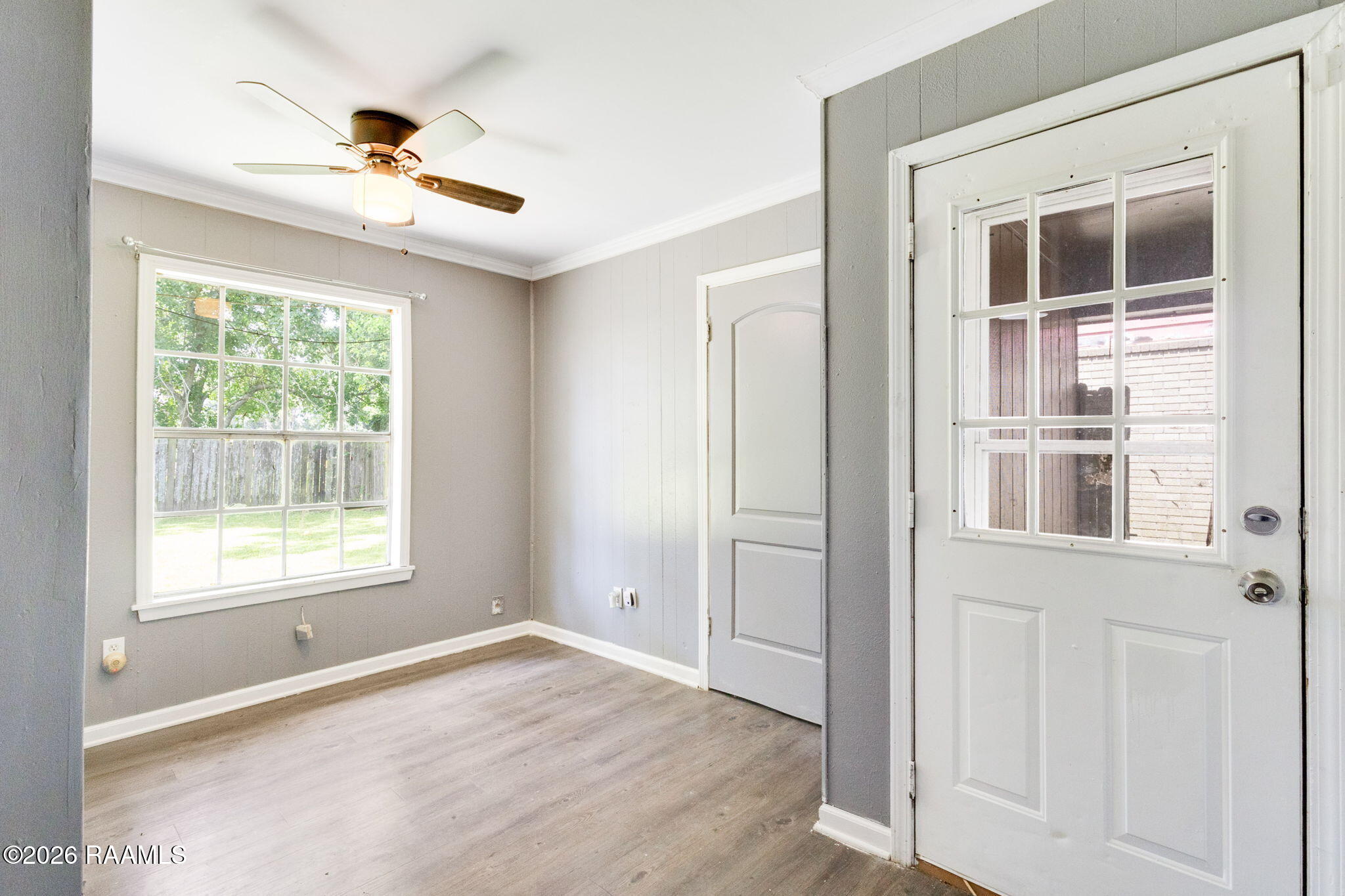 219 Hammond Road Lafayette, LA 70501 - Photo 11 of 11 219 Hammong back door