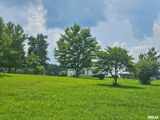 $148,000 | 8913 Winemiller Road, Macedonia, IL 62860