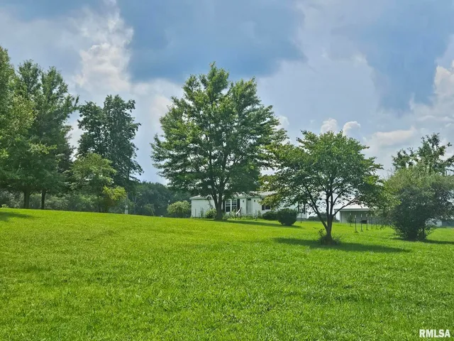 $148,000 | 8913 Winemiller Road, Macedonia, IL 62860