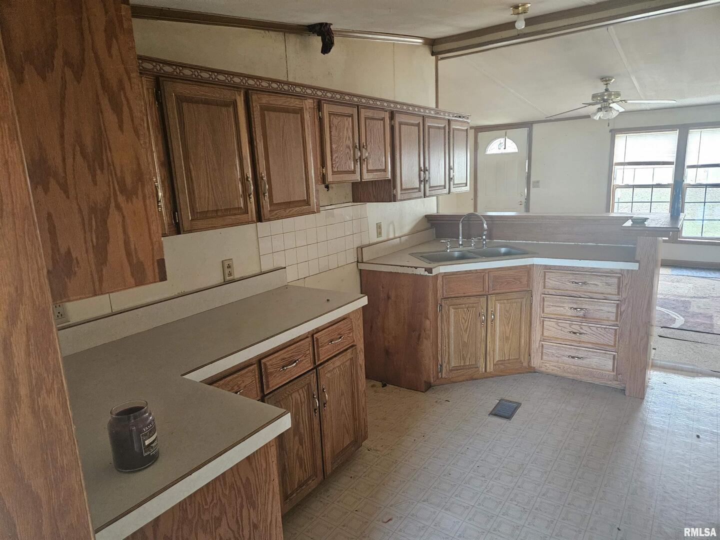 8913 Winemiller Road Macedonia, IL 62860 - Photo 22 of 28