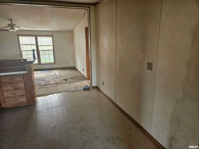 $148,000 | 8913 Winemiller Road, Macedonia, IL 62860