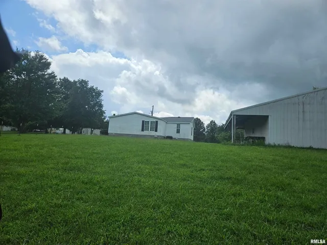 $148,000 | 8913 Winemiller Road, Macedonia, IL 62860