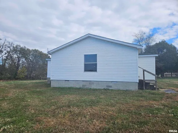 $125,000 | 8913 Winemiller Road, Macedonia, IL 62860