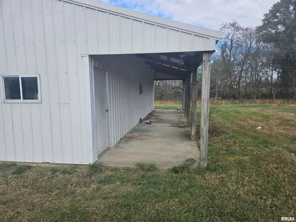 $125,000 | 8913 Winemiller Road, Macedonia, IL 62860