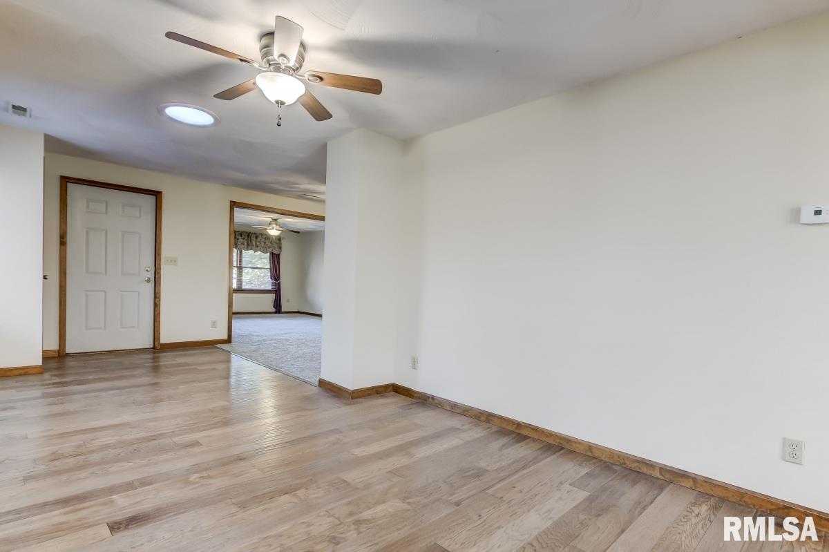 4297 North Walnut St Road Springfield, IL 62707 - Photo 6 of 36