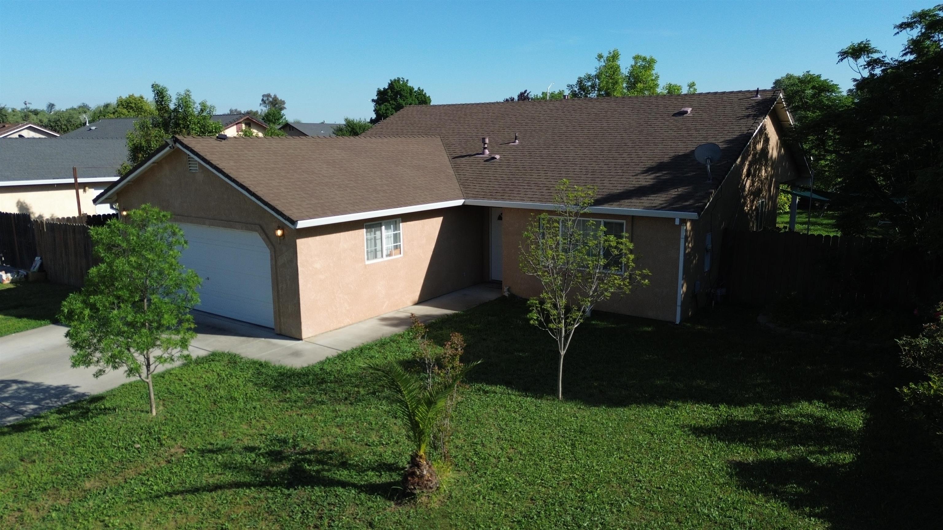 2173 Donnovan Avenue Corning, CA 96021 - Photo 2 of 21