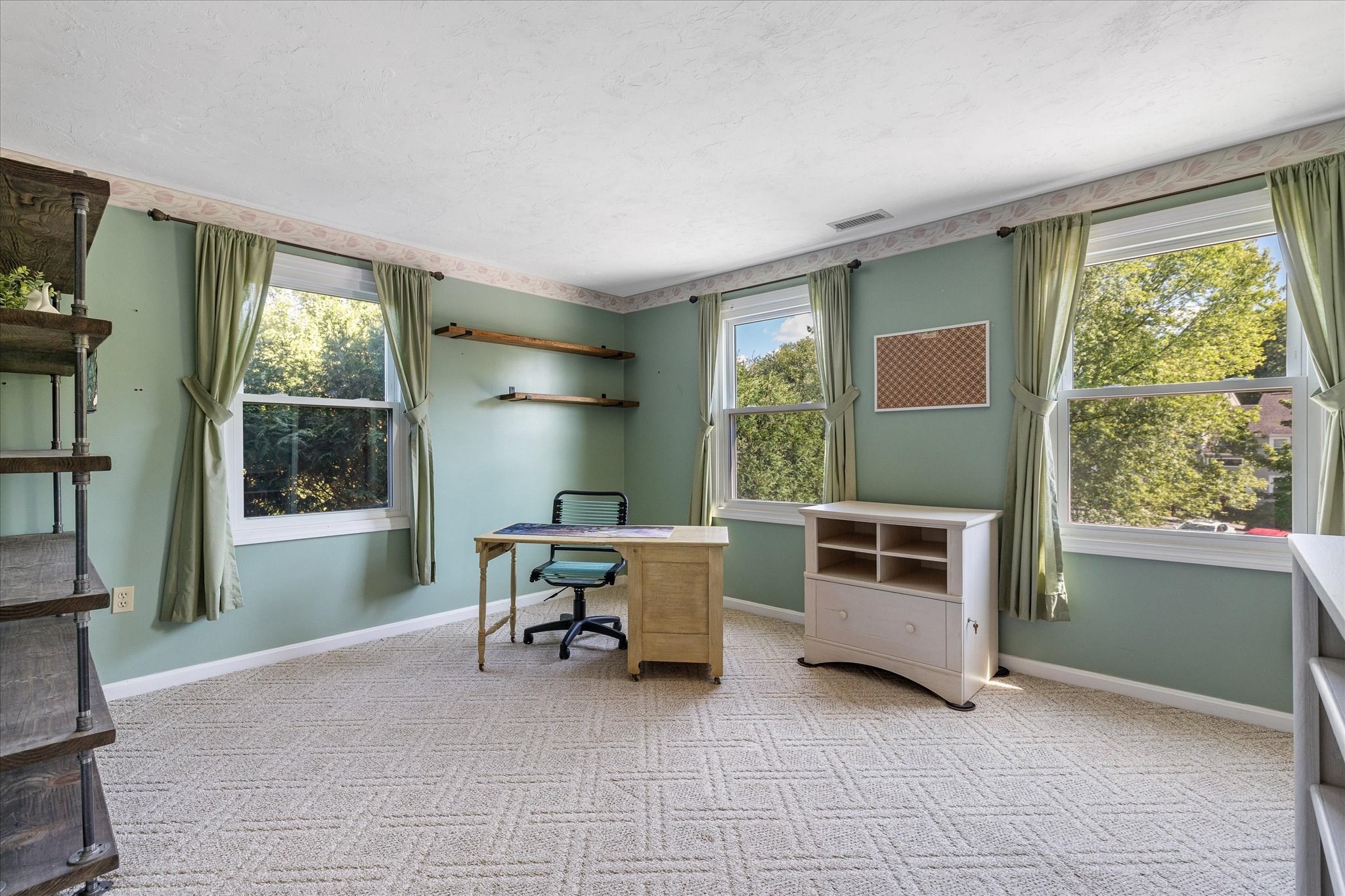 391 Providence Road, Unit 1 Grafton, MA 01560 - Photo 18 of 32 Gallery Image 18