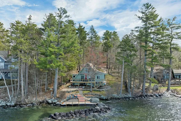 $2,895,000 | 44 Eaglemere Road, Tuftonboro, NH 03853
