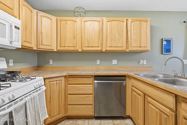 $615,000 | 1049 North Bainbridge Street, Post Falls, ID 83854