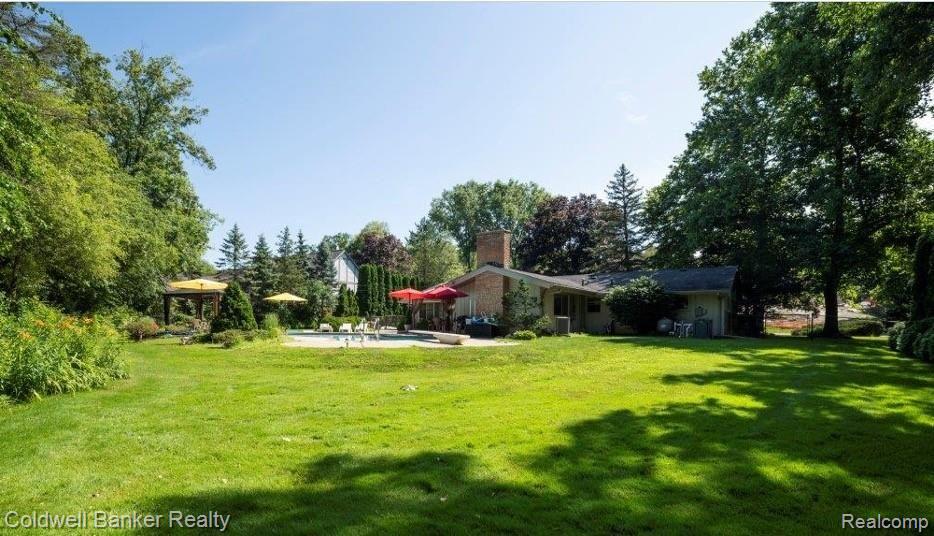 6040 Darramoor Road Bloomfield Hills, MI 48301 - Photo 5 of 47