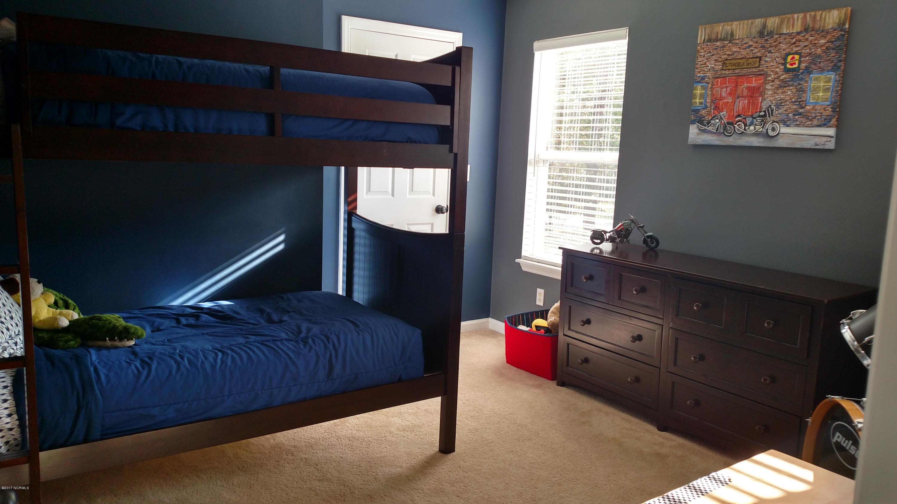 326 Masters Lane Hampstead, NC 28443 - Photo 15 of 27 upstairs bedroom