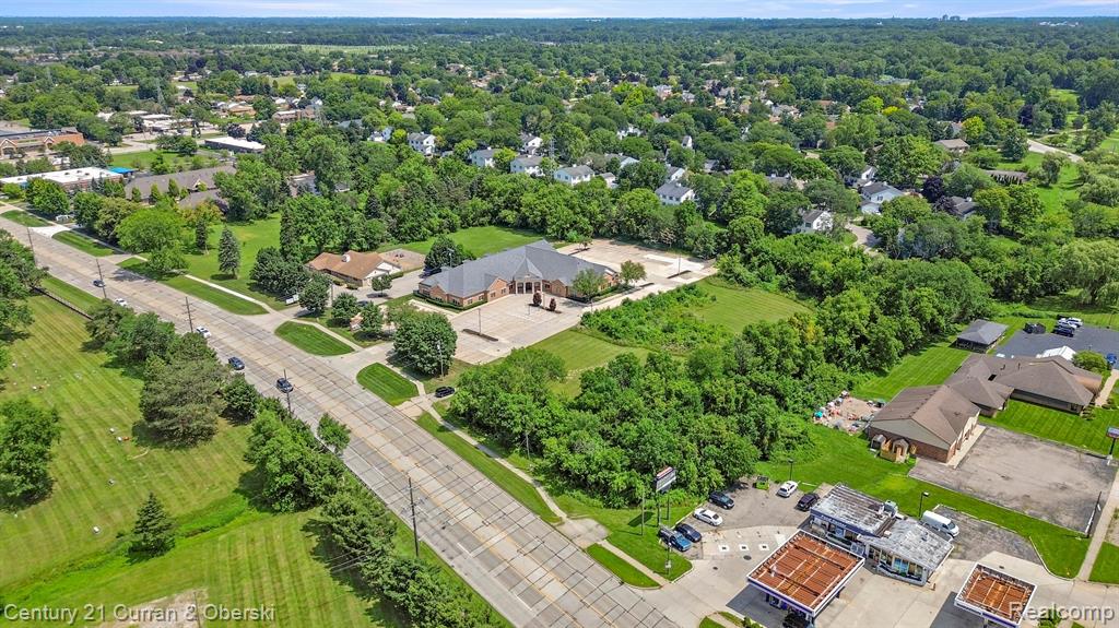 38500 Garfield Road Clinton Township, MI 48038 - Photo 7 of 12