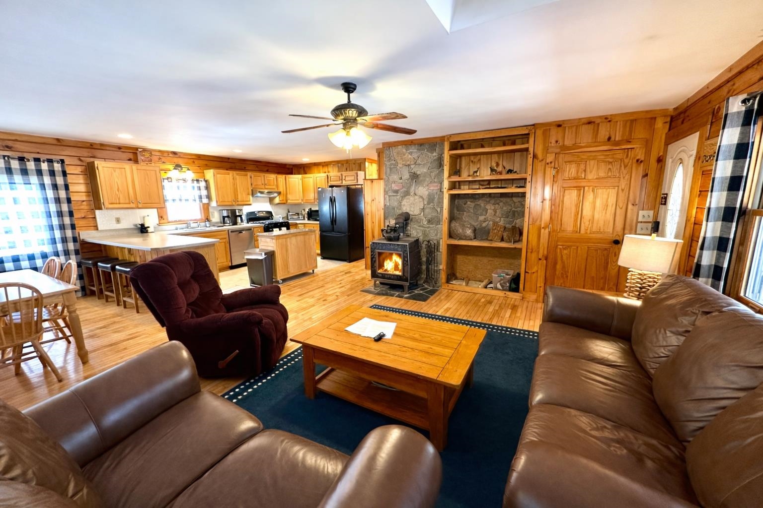 4138 West Hill Road South Jamaica, VT 05343 - Photo 4 of 35