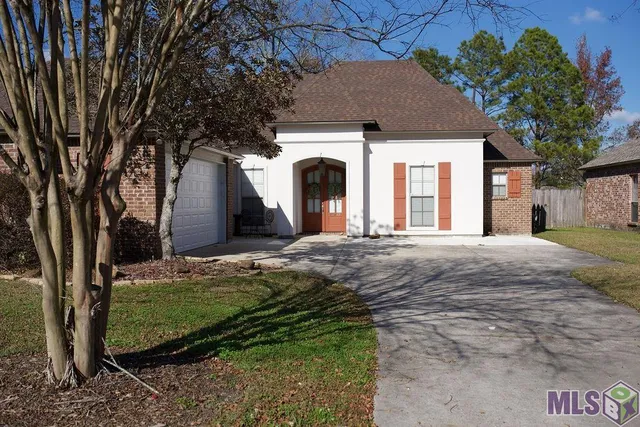 $345,000 | 40432 Misty Oak Court, Prairieville, LA 70769