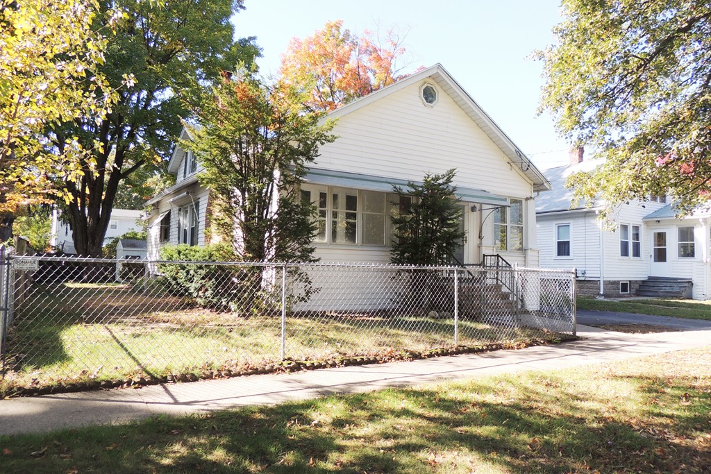 26 Stuart Street Springfield, MA 01119 - Photo 1 of 26