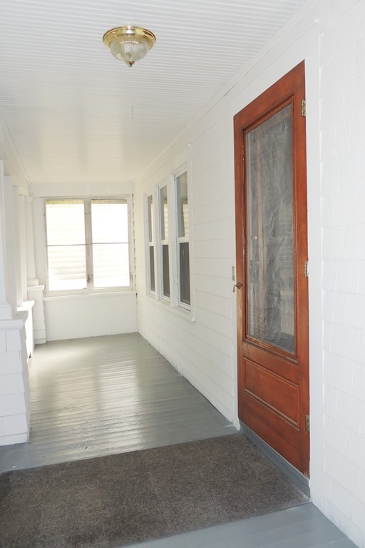 26 Stuart Street Springfield, MA 01119 - Photo 2 of 26