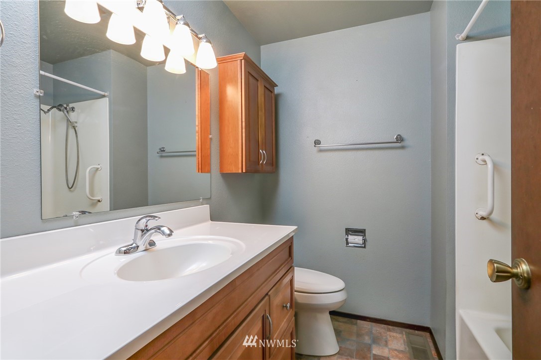 3115 Rickey Road Bremerton, WA 98310 - Photo 14 of 31 Gallery Image 14