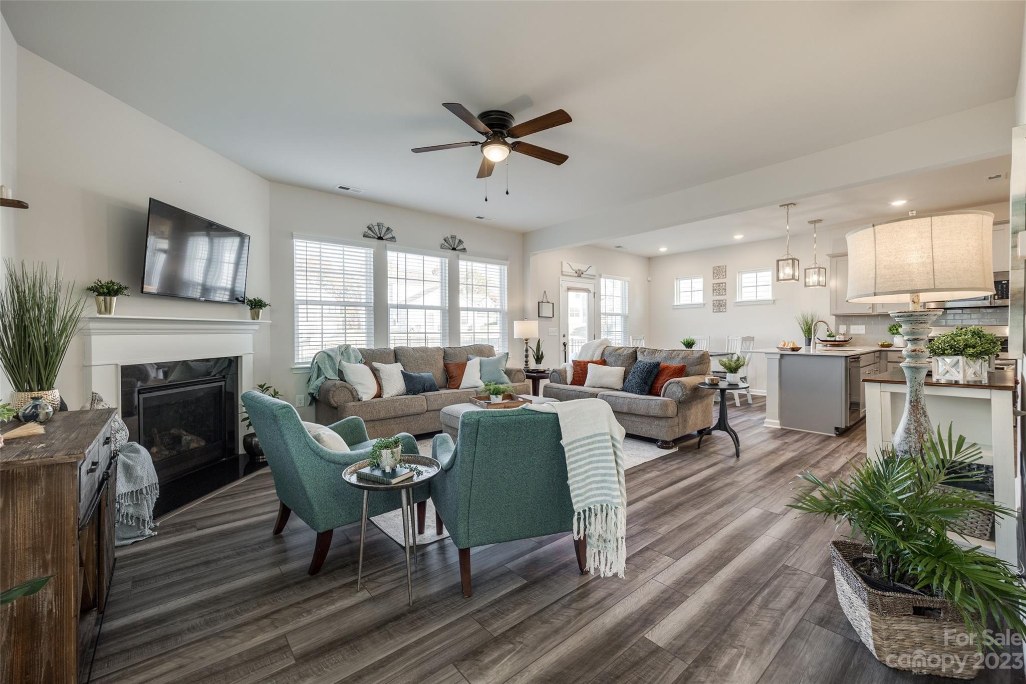 15130 Lake Ridge Road Charlotte, NC 28278 - Photo 4 of 30 Gallery Image 4