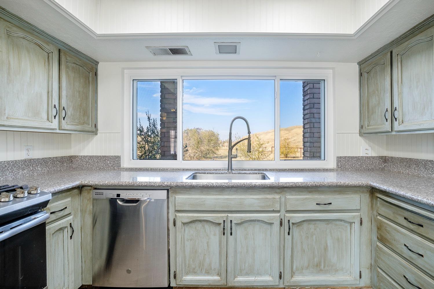 43036 Jacalitos Creek Road Coalinga, CA 93210 - Photo 15 of 85